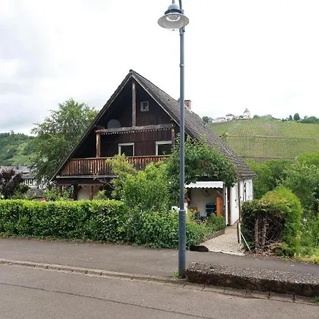 Haus Herzlich 아파트 *